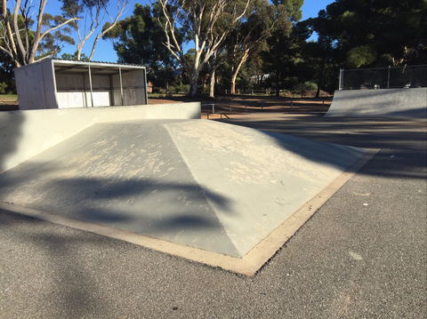 Moonta Skatepark - Broome Tourism 0
