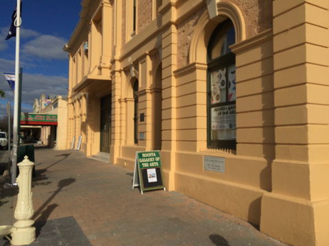 Moonta Gallery Of The Arts - Broome Tourism 1