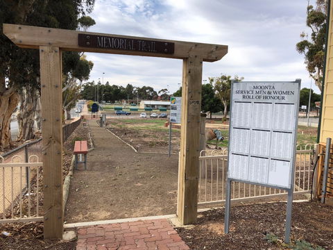 Moonta Area School Memorial Trail - Broome Tourism 1