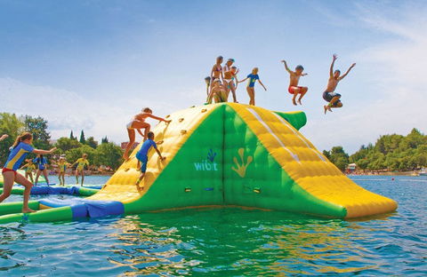 Raw Spirit Waterpark - Broome Tourism 0