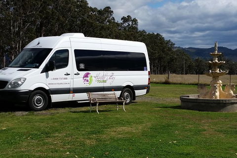 Hunter Valley Exclusive Kangaroo And Wine Tasting Experience - Broome Tourism 5