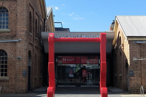 Newcastle Scenic Explorer - 2 Hour Tour By Minibus - Broome Tourism 10