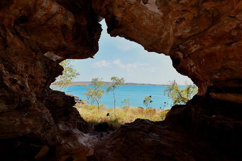 Groote Eylandt Tour: Hanging Rock Cave Paintings - Broome Tourism 4
