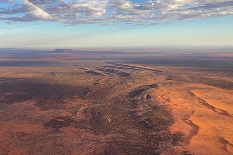 Helicopter Scenic: Uluru Rock Blast - Broome Tourism 3