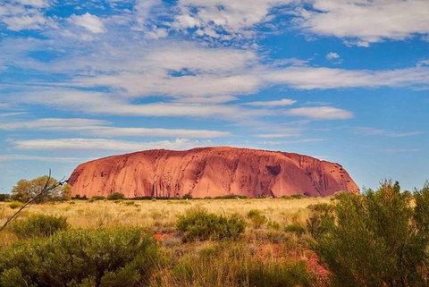 Explore Uluru: 7 Hours Guide Tour At Sunrise With Light Breakfast - Broome Tourism 1