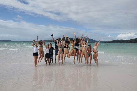 2-Night Whitsundays Sailing Cruise Incl. Whitehaven Beach & Great Barrier Reef - Broome Tourism 1