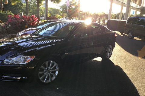 Jaguar Limousine Transfer Cairns Airport To City Or Return - Broome Tourism 3