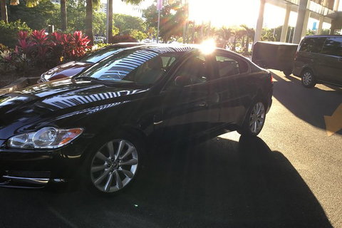 Jaguar Limousine Transfer Cairns Airport To City Or Return - Broome Tourism 6