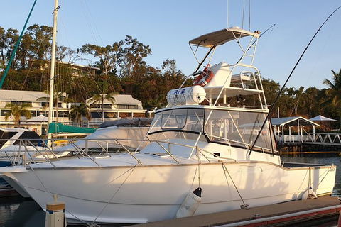Full Day Whitsunday Reef Fishing Charter Boat - Broome Tourism 2