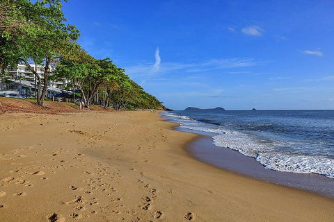 Airport Transfer - Palm Cove, Kewarra Beach & Trinity Beach To Cairns Airport - Broome Tourism 7