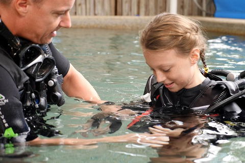 Scuba Kids- Padi Bubblemaker Course - Broome Tourism 1