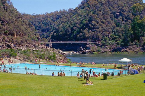 Launceston Wine & Sightseeing Tours - Broome Tourism 1