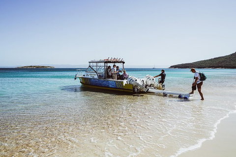 Sea & Explore Wineglass Bay & Freycinet National Park - Cruise & Walk - Broome Tourism 3