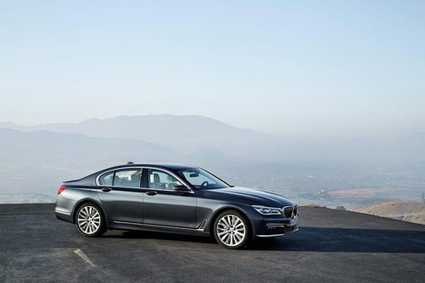 BMW Car Melbourne Airport To CBD - Broome Tourism 4