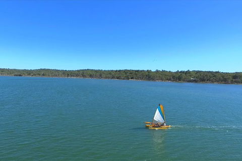 Sailing Kayak Adventure Through The Peel Harvey Estuary - Broome Tourism 5