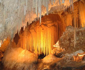 Jewel Cave - Broome Tourism 0