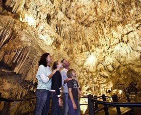 Ngilgi Cave - Broome Tourism 0