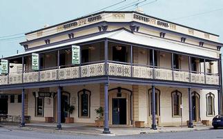 Exeter Hotel Semaphore - Broome Tourism 0