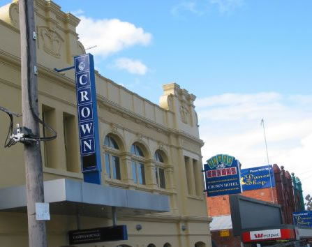 Crown Hotel Lilydale - Broome Tourism 0