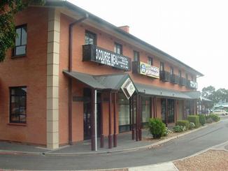 Rose & Crown Hotel - Broome Tourism 0