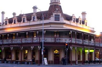 The Stag Hotel - Broome Tourism 0
