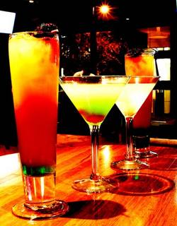 Oscars Lounge Bar & Restaurant - Broome Tourism 1