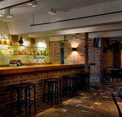 Establishment - Broome Tourism 1