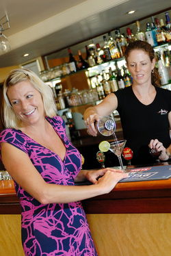 Harbord Beach Hotel - Broome Tourism 1