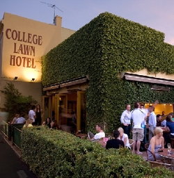 The College Lawn Hotel - Broome Tourism 1