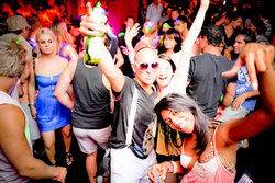 Moulin Rouge Downunder - Broome Tourism 2