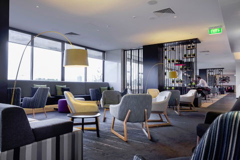 MRepublic Restaurant, Bar And Lounge - Broome Tourism 9