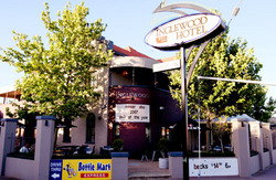 Inglewood Hotel - Broome Tourism 1