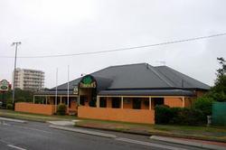 Finnian's Irish Tavern - Broome Tourism 1