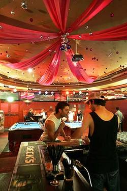 Imperial Hotel Erskineville - Broome Tourism 1