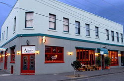 Albion Hotel Port Melbourne - Broome Tourism 2