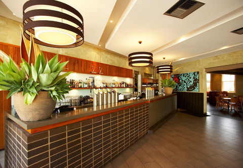 Brisbane Hotel - Broome Tourism 0