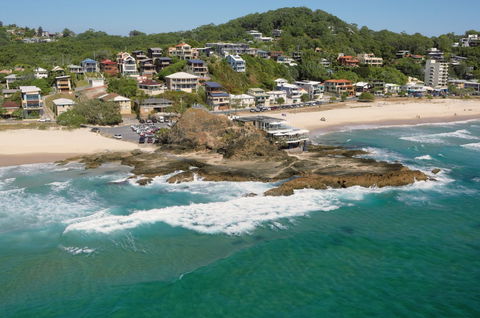 Currumbin Beach Vikings Surf Club - Broome Tourism 0