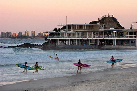 Currumbin Beach Vikings Surf Club - Broome Tourism 1
