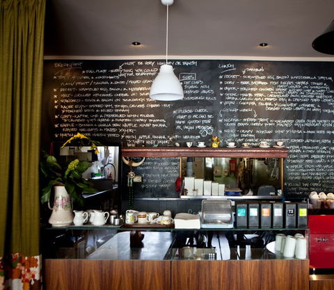 A Bite To Eat, A Drink As Well - Broome Tourism 0