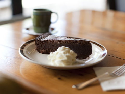 A Bite To Eat, A Drink As Well - Broome Tourism 1