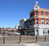 Robin Hood Hotel - Broome Tourism
