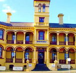 The Queenscliff Historic Royal Hotel - Broome Tourism