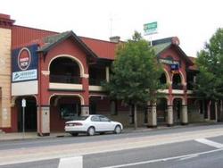 Commercial Hotel Benalla - Broome Tourism 0