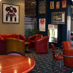 Hampton Park Tavern - Broome Tourism 0