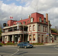 The Grand Hotel Healesville - Broome Tourism