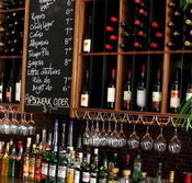Amphoras  Bar  Bistro - Broome Tourism