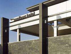 Three Swallows Hotel - Broome Tourism 1