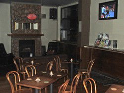 Geelong Hotel - Broome Tourism 1