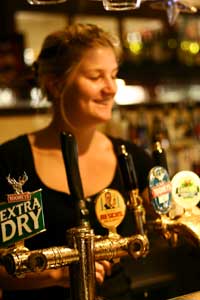 Sweeney's Hotel - Broome Tourism 1