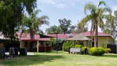 Yarloop Hotel - Broome Tourism 3